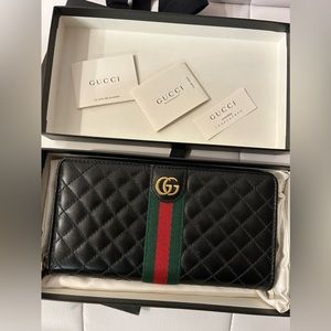 Gucci GG Marmont Quilted Wallet